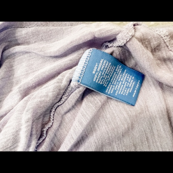 Simply Vera Lavender Asymmetrical Hem Flowy Tank Top Size Medium - Picture 7 of 7